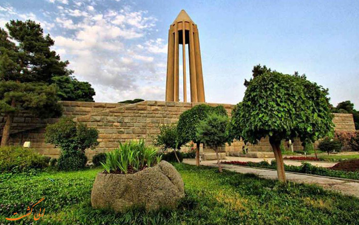 آرامگاه بو علی سینا در شهر اصیل و متمدن همدان