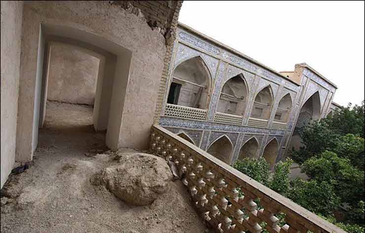 اولین مدارس تاسیس شده در ایران