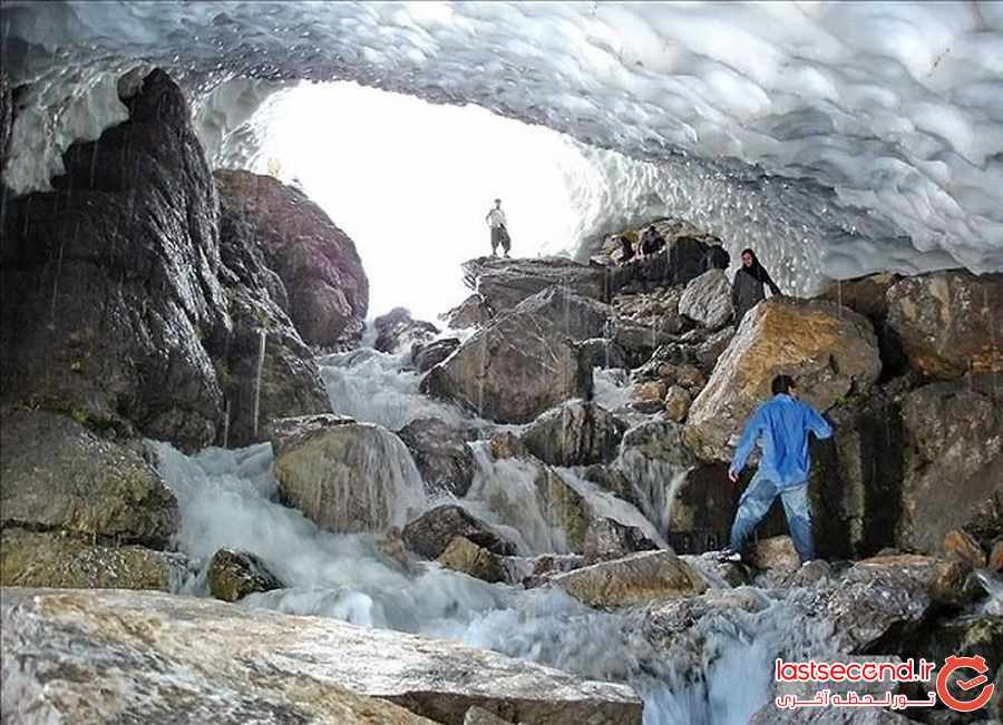 بزرگ‌ترین منبع آب شیرین ایران ( غار یخی چما )
