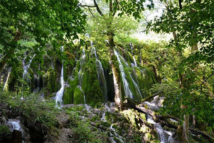 آبشار دیدنی اوبن بهترین جاذبه گردشگری جنگل های دودانگه ساری