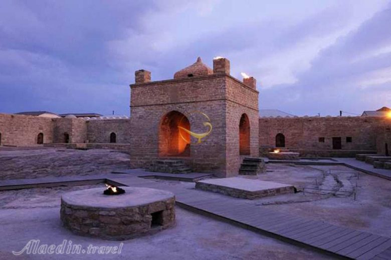 آشنایی با معبد آتشگاه باکو جاذبه ی تاریخی آذربایجان