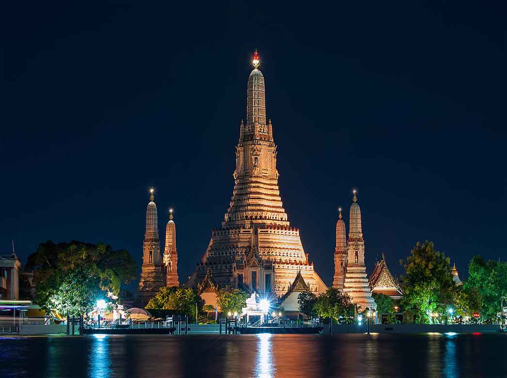 معبد وات آرون زیباترین و منحصر به فردترین معبد بانکوک