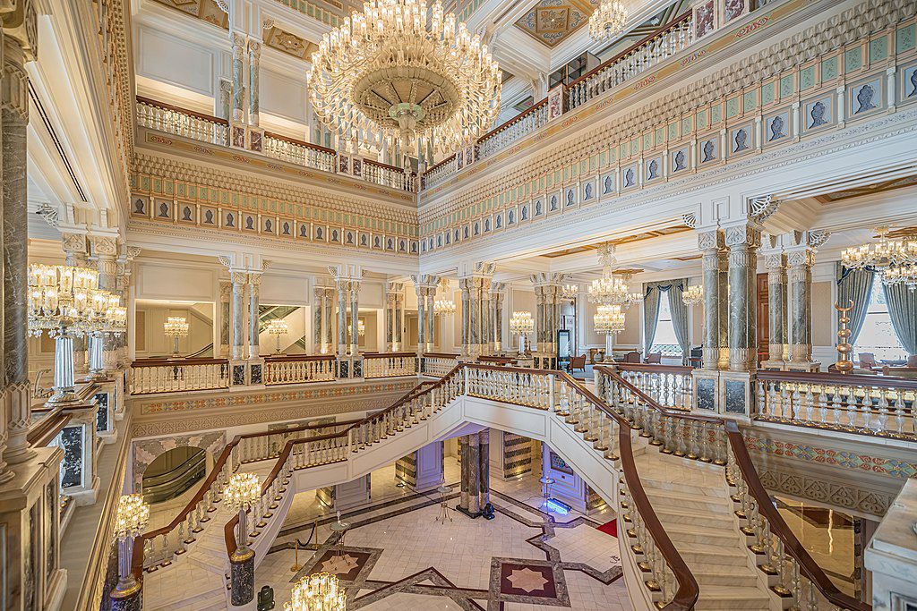 کاخ هتل چراغان استانبول یکی از مجلل‌ترین هتل‌های جهان