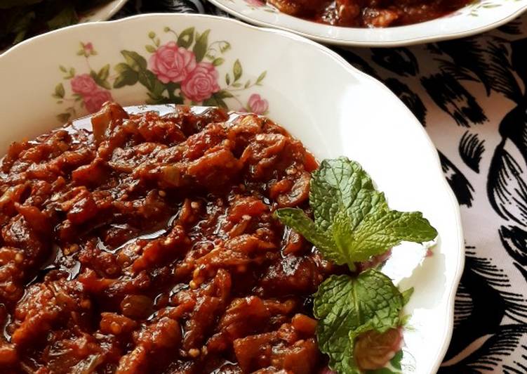 طرز تهیه خورش ملاقورمه شمالی به سبک اصیل گیلانی
