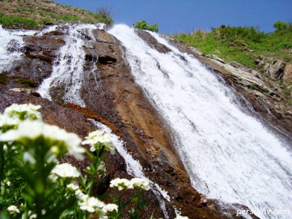 منطقه ی طبیعی گردشگری آبشار آقبلاغ اردبیل