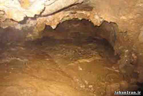 با جاذبه ی طبیعی غار اسکندر سعیدآباد بیشتر آشنا شوید! 