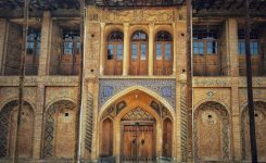 نمای قدیمی از دوران قاجار در خانه حبیبی ها