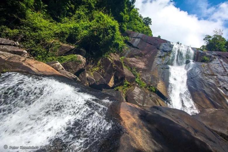 جاذبه طبیعی آبشارهای تلاگا توجو لنکاوی | مالزی
