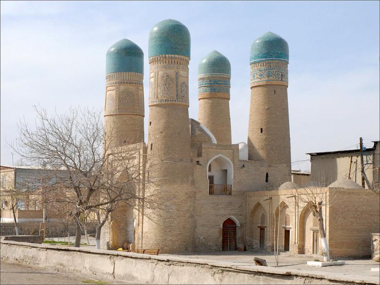 مدرسه چهار منار بخارا | از دیدنی های ازبکستان