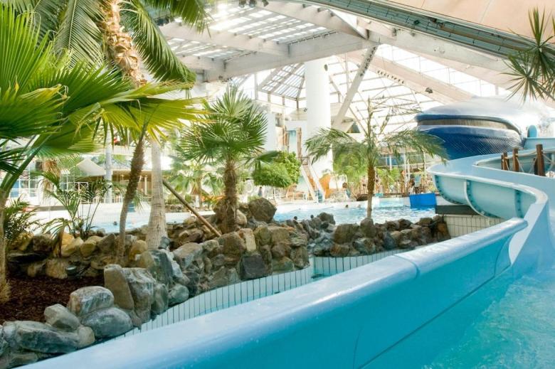 Aquaboulevard Water Park Admission Paris – Booking.com