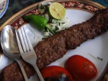 کباب بناب سنتی روی منقل ذغالی