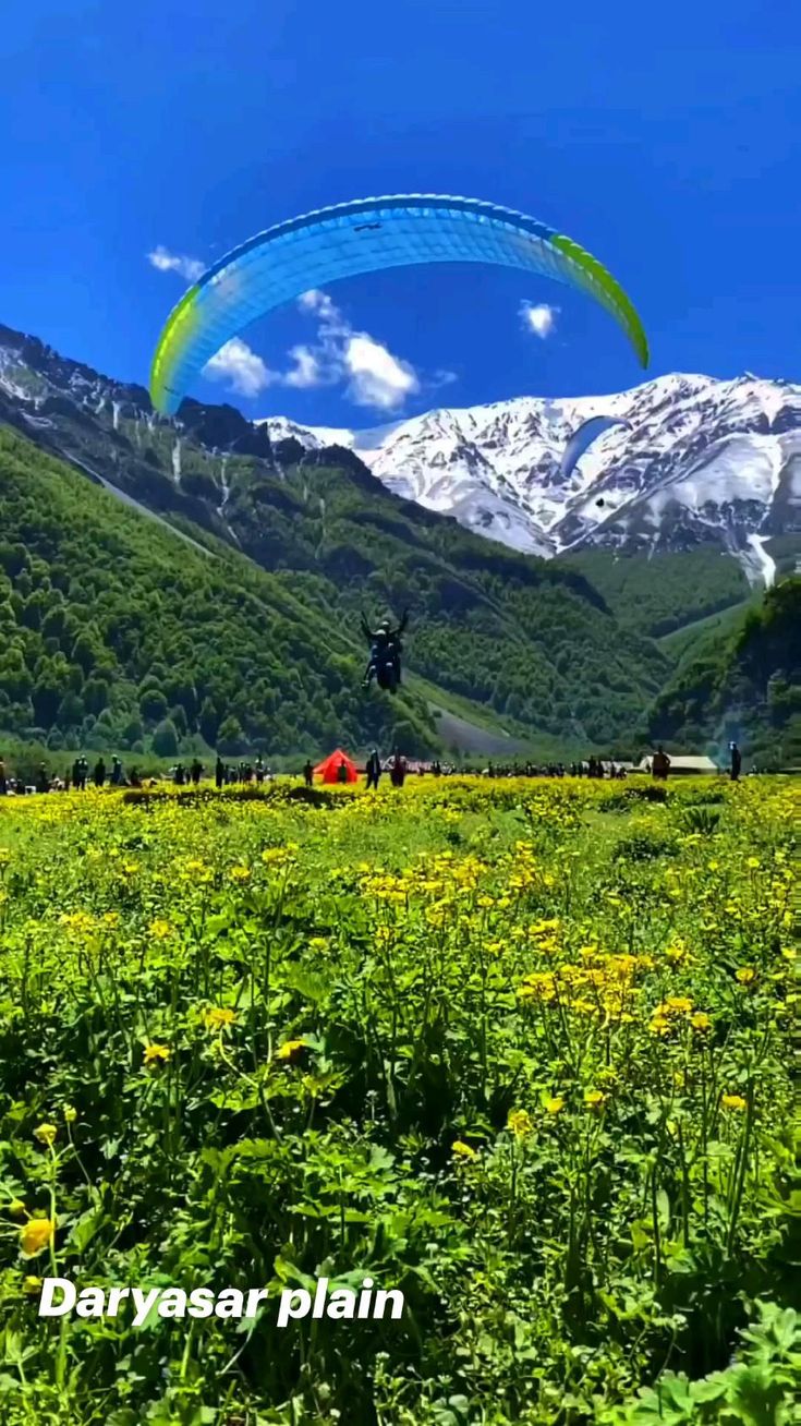 دشت دریاسر تنکابن و دورنمای قله سیالان