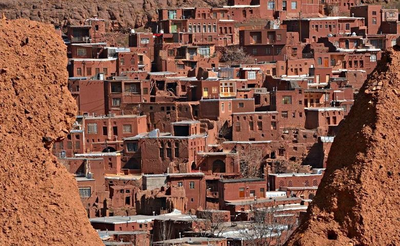 معماری پلکانی ابیانه