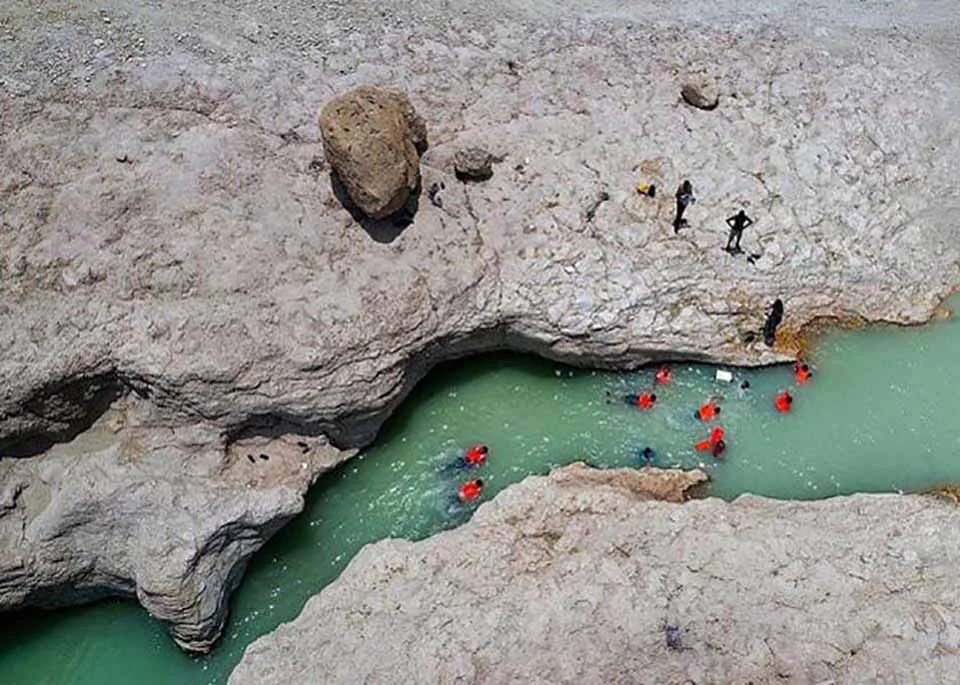 شنا در تنگه بوچیر