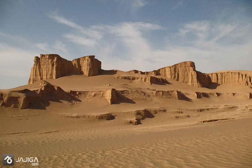 غروب خورشید در میان کلوت‌های شهداد کرمان