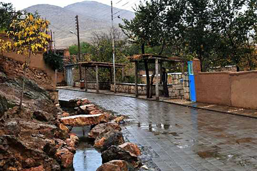 معماری سنتی و سنگی روستای درسجین