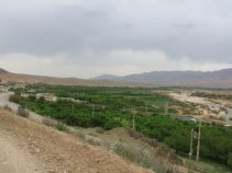 قلعه بهستان ماهنشان زنجان و دودکش های جن صخره ای