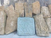 صومعه تاریخی سواناوانک بر فراز شبه جزیره دریاچه سوان ارمنستان
